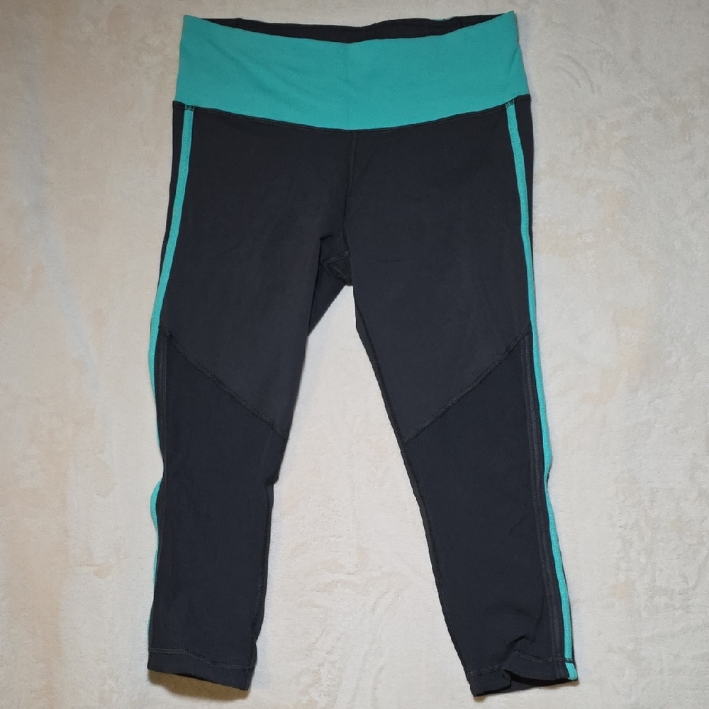 Lululemon‎ Athletica Black and Teal Leggings